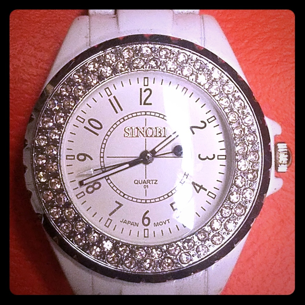 SINOBI Enamel Crystal Wristwatch